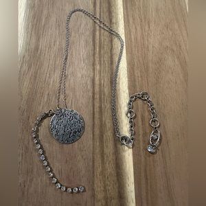 NWT Cabi te Amo Adjustable Necklace says “I Love You” in Various Languages